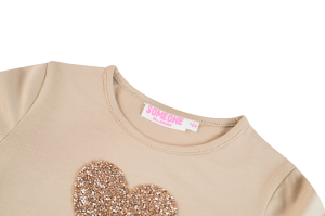 T-shirt hartjes beige