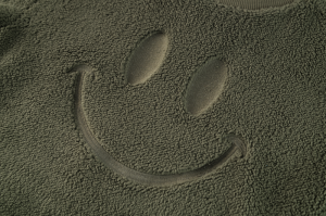Sweater fleece, smiley khaki